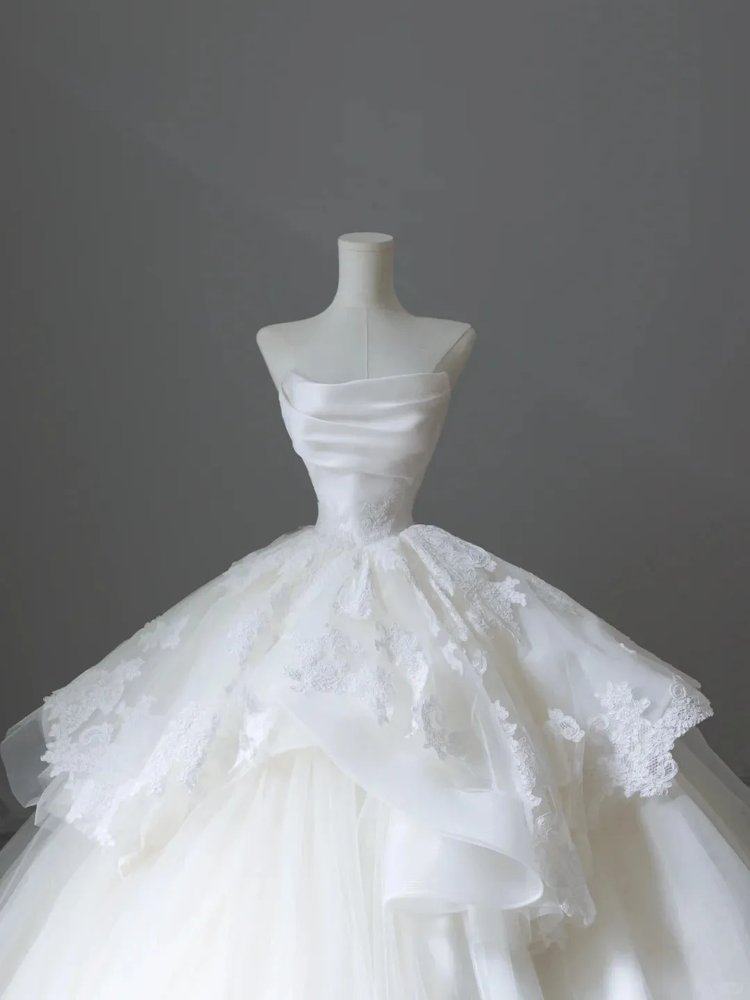 A Line Ball Gown White Tulle Long Wedding Dress Princess Bridal Gown       fg7396