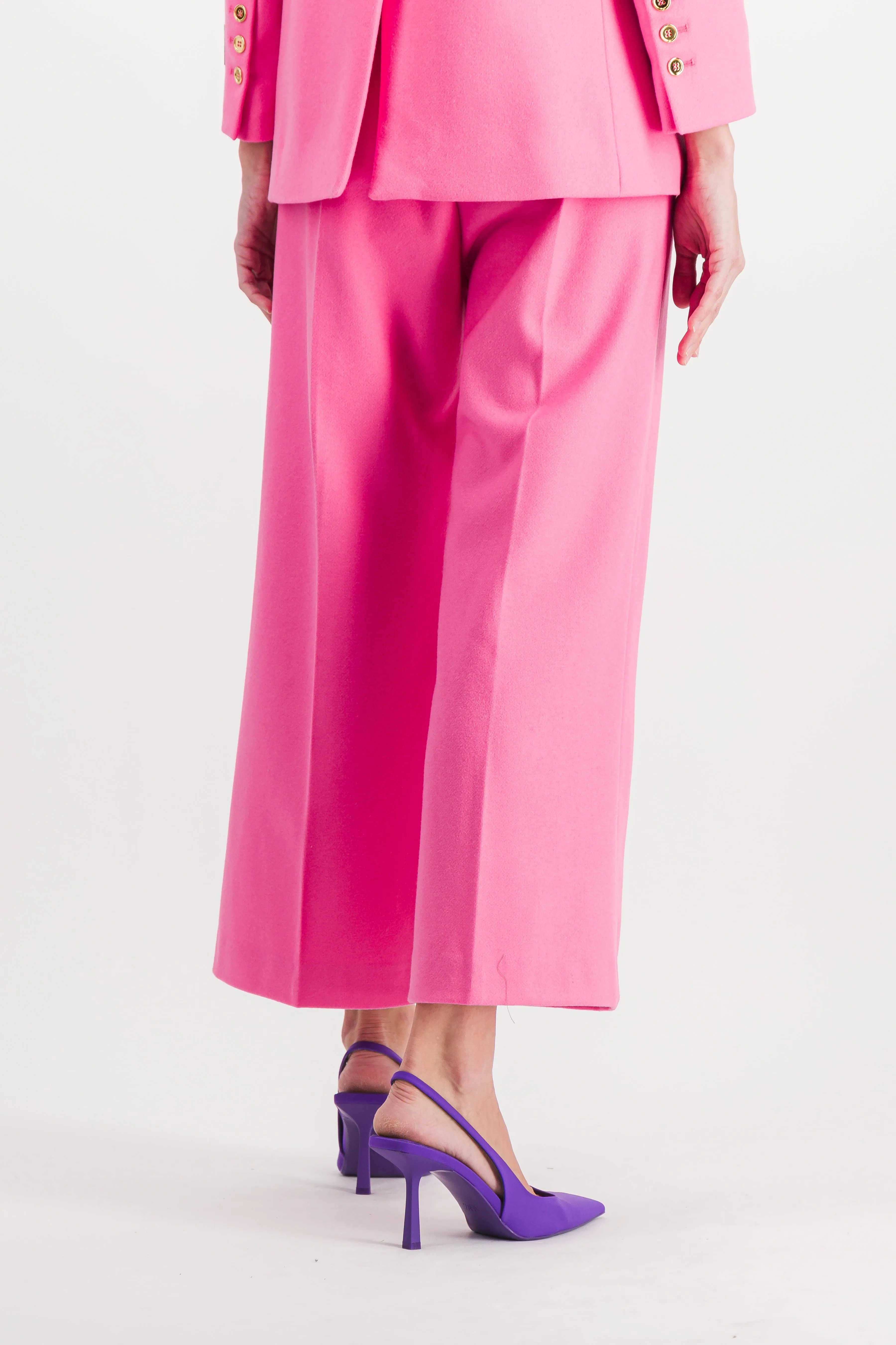 Iconic wide leg cropped pants