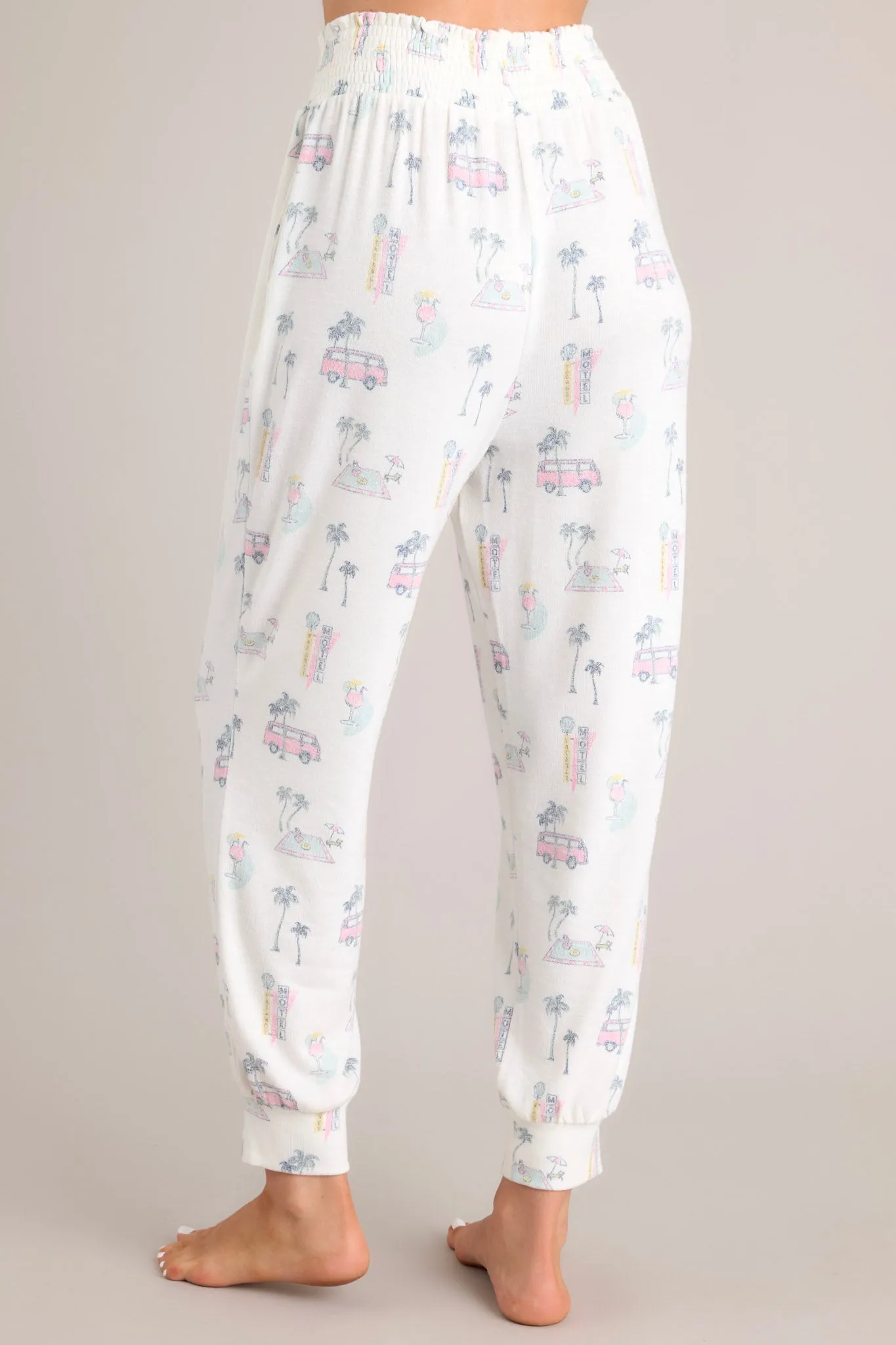 Z-Supply Holly Staycation White Shell Jogger